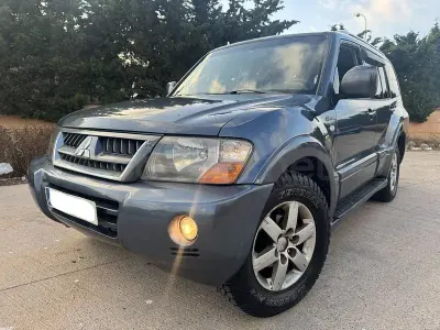 Usado Mitsubishi Montero Intense 160 CV (117 kW) 2004 Gris / plata SUV