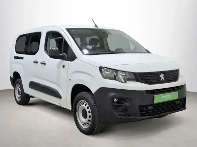 Usado Peugeot Partner Premium 129 CV (94 kW) 2021 Blanco Monovolumen