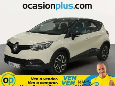 Usado Renault Captur Zen 90 CV (66 kW) 2015 Beige SUV