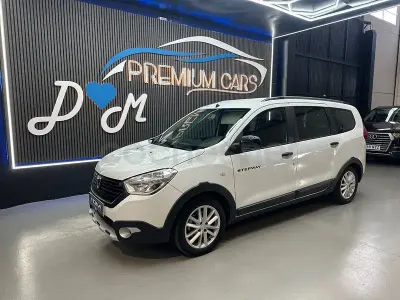 Usado Dacia Lodgy 115 CV (84 kW) 2021 Blanco Monovolumen