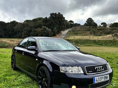Usado Audi A4 150 CV (110 kW) 2001 Azul Berlina