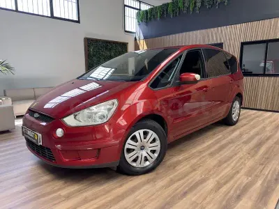 Usado Ford S-MAX Trend 125 CV (91 kW) 2007 Granate Monovolumen