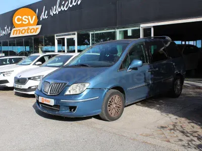 Usado Lancia Phedra 136 CV (100 kW) 2010 Azul Monovolumen