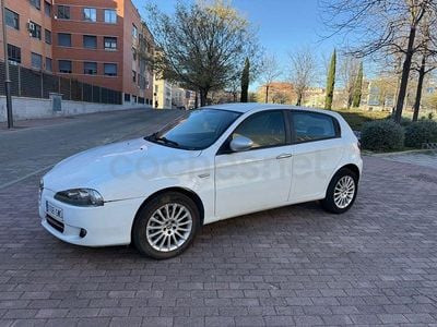 Usado Alfa Romeo 147 Distinctive 120 CV (88 kW) 2010 Blanco Utilitario
