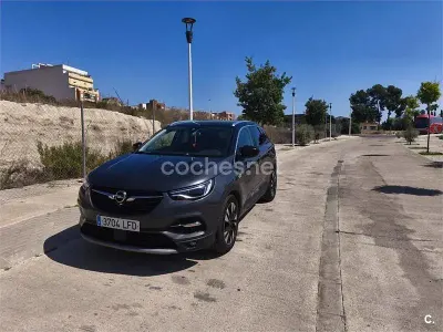 Usado Opel Grandland X Ultimate 130 CV (95 kW) 2020 Gris / plata SUV