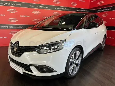 Usado Renault Grand Scénic IV Zen 140 CV (102 kW) 2019 Blanco Monovolumen