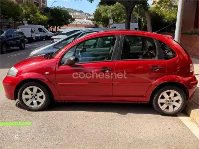 Käytetty Citroën C3 Furio 75 HP (55 kW) 2009 Punainen Sedan