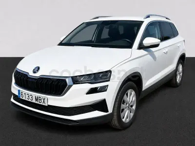 Usado Skoda Karoq Ambition 115 CV (84 kW) 2022 Blanco SUV