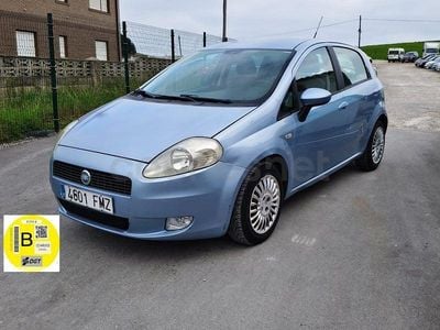 Usado Fiat Grande Punto Active 75 CV (55 kW) 2007 Gris / plata Utilitario