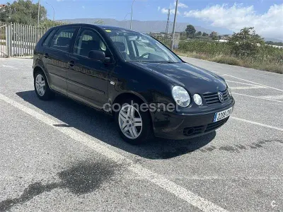 Usado VW Polo Trendline 75 CV (55 kW) 2004 Negro Berlina