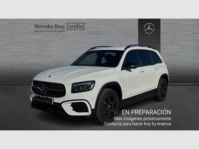 Mercedes GLB220