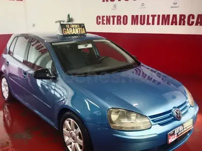 Usado VW Golf IV Highline 105 CV (77 kW) 2004 Azul Berlina