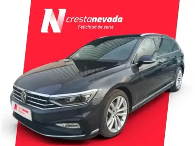 Usado VW Passat R-line 150 CV (110 kW) 2021 Negro Familiar