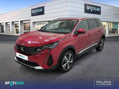 Usado Peugeot 5008 Allure 130 CV (95 kW) 2021 Rojo SUV