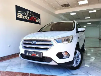 Używany Ford Kuga Titanium 180 KM (132 kW) 2017 Biały SUV