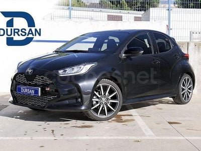 Negro Usado 2025 Toyota Yaris Hybrid Sport Berlina | 25.490 € (Precio justo)