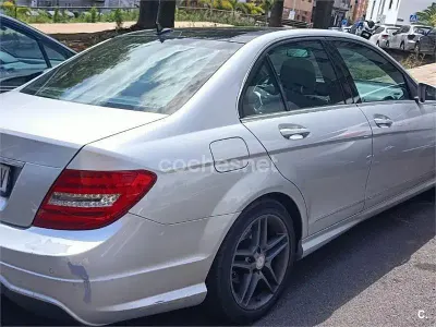 Usado Mercedes C180 Avantgarde 156 CV (114 kW) 2012 Gris / plata Berlina