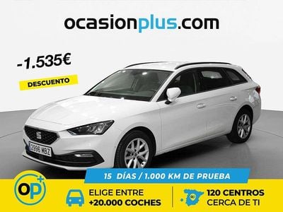 Usado Seat Leon Style 110 CV (80 kW) 2022 Blanco Familiar