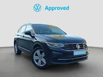 Usado VW Tiguan Life 150 CV (110 kW) 2021 Negro SUV