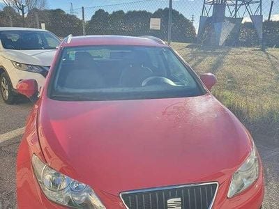 Usado Seat Ibiza ST Style 105 CV (77 kW) 2012 Rojo Familiar