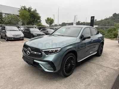 Nuevo Mercedes GLC300e 333 CV (244 kW) 2026 Verde SUV