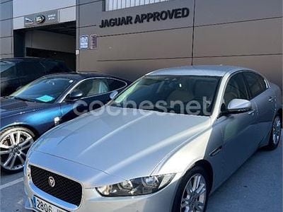 Usado Jaguar XE 180 CV (132 kW) 2017 Gris / plata Berlina