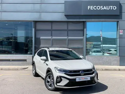 Usado VW Taigo R-line 150 CV (110 kW) 2024 Gris / plata SUV