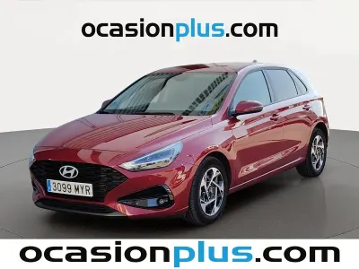 Usado Hyundai i30 100 CV (73 kW) 2025 Rojo Utilitario