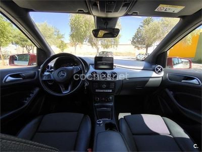 Mercedes B200