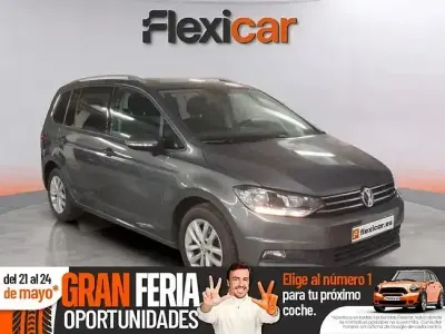 Usado VW Touran Advance 115 CV (84 kW) 2019 Gris Monovolumen