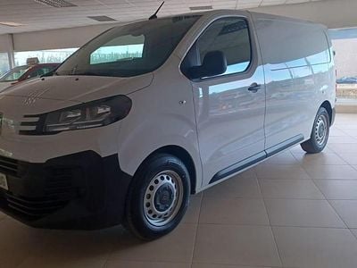 Blanco Nuevo 2025 Peugeot Expert S Van | 27.990 € (Precio justo)