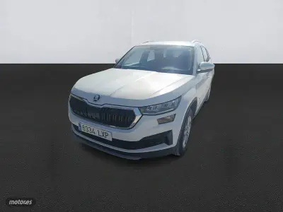 Usado Skoda Kodiaq Ambition 150 CV (110 kW) 2022 Blanco SUV