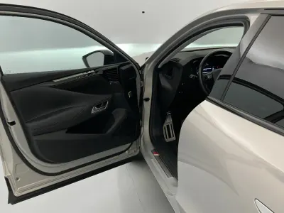 Usado DS Automobiles DS4 Performance Line Plus 225 CV (165 kW) 2023 Perla de cristal SUV