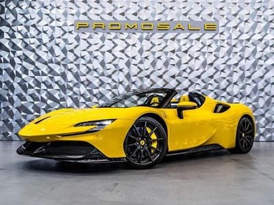 Usado Ferrari SF90 1001 CV (736 kW) 2023 Amarillo Descapotable
