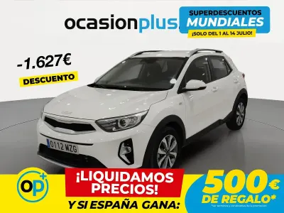 Usado Kia Stonic 100 CV (73 kW) 2025 Blanco SUV