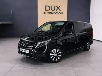 Käytetty Mercedes V250 Style 190 HP (139 kW) 2024 Musta Tila-auto