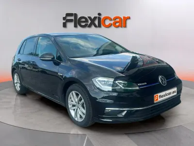 Usado VW Golf VII Advance 131 CV (96 kW) 2019 Negro Berlina