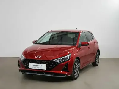 Nuevo Hyundai i20 101 CV (74 kW) 2025 Dragon red Berlina