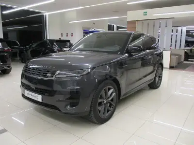 Usado Land Rover Range Rover Sport SE 460 CV (338 kW) 2025 Gris / plata SUV