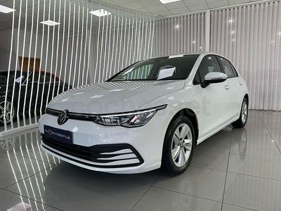 Usado VW Golf VIII Life 115 CV (84 kW) 2023 Blanco Berlina