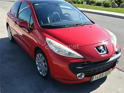 Begagnad Peugeot 207 GT 110 HK (80 kW) 2006 Röd Sedan