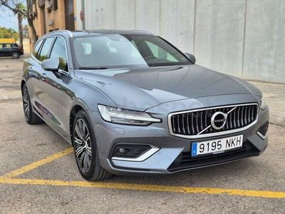 Gris / plata Usado 2019 Volvo V60 Inscription Familiar | 19.990 € (Precio justo)