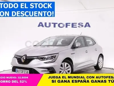 Usado Renault Mégane II Equilibre 115 CV (84 kW) 2023 Gris / plata Berlina