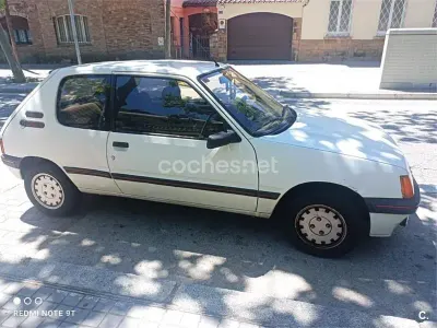 Usado Peugeot 205 GTi 95 CV (69 kW) 1990 Blanco Berlina