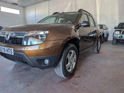 Usado Dacia Duster Lauréate 110 CV (80 kW) 2013 Marrón SUV