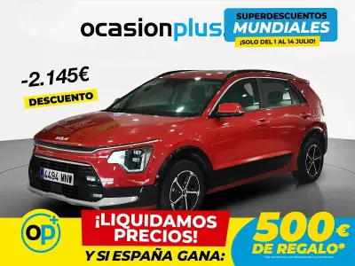 Usado Kia Niro 141 CV (103 kW) 2024 Rojo SUV