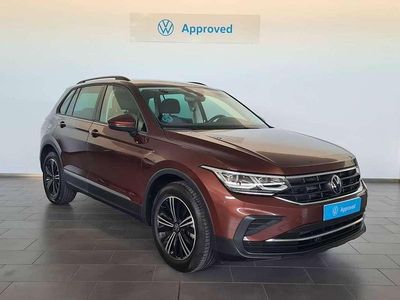 Marrón Usado 2023 VW Tiguan Life SUV | 32.000 € (Precio justo)