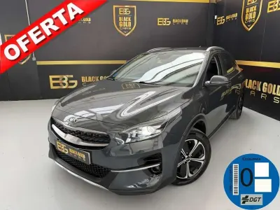 Usado Kia XCeed 141 CV (103 kW) 2021 Gris SUV