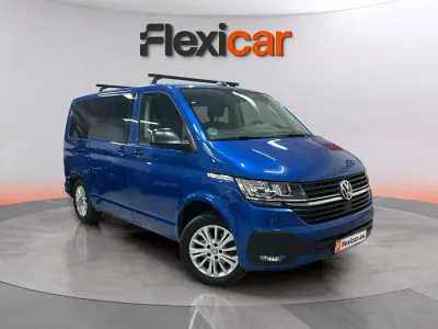 Usado VW Multivan Life 150 CV (110 kW) 2021 Azul Monovolumen