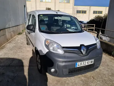 Usado Renault Kangoo 90 CV (66 kW) 2019 Blanco Monovolumen